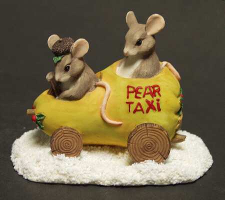 Charming Tails Pear Taxi - No Box