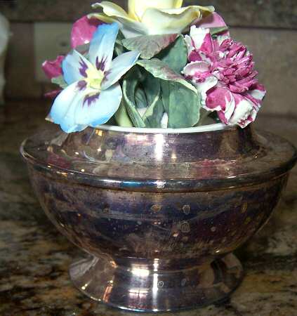 Crown Staffordshire Florals Floral Pot - Boxed
