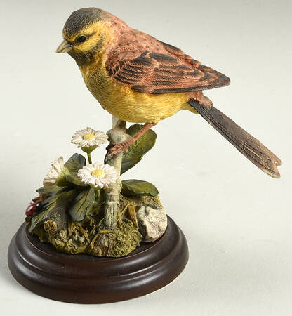 Country Artists Figurines Welcome Guest - Boxed