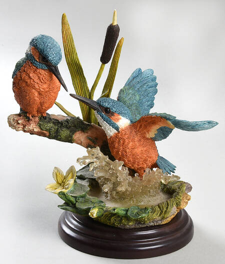 Country Artists Figurines Kingfishers W/Yellow Fringed Waterlilly - No Box