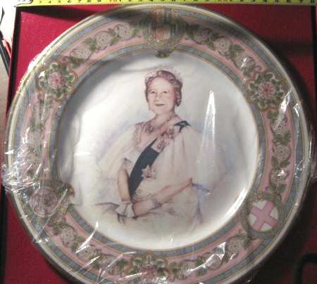 Caverswall Royalty Giftware Queen Mother's-80th Birthday Plate - Boxed by Caverswall