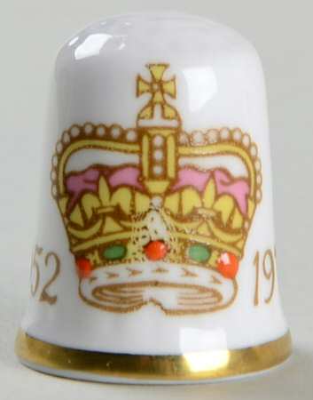 Caverswall Royalty Giftware Elizabeth Ii Silver Jubilee Thimble - Boxed by Caverswall