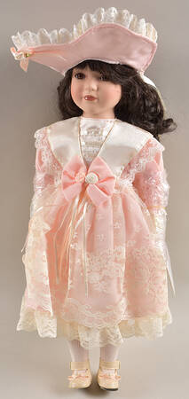 Classic Creations Dolls Willa - No Box