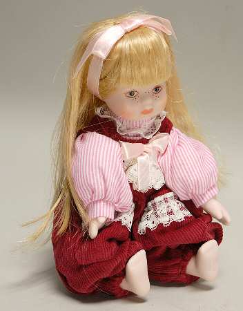 Classic Creations Dolls Greta - Boxed