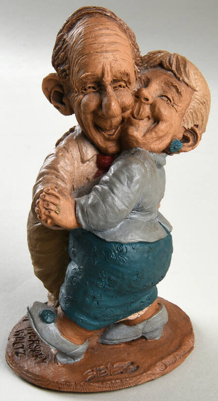 Lee Sievers Figurines Anniversary Waltz - No Box