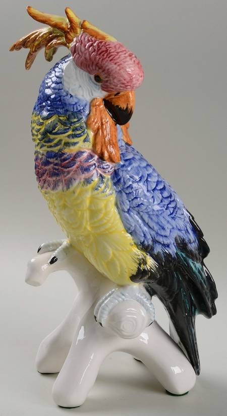 Chelsea House Figurines Parrot-Facing Right - No Box