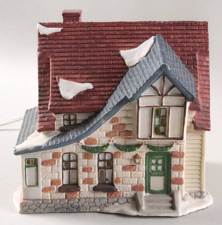 Dickens English Manor - No Box