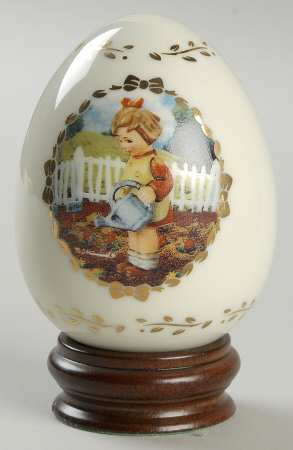 Hummel Porcelain Egg Little Gardener - No Box