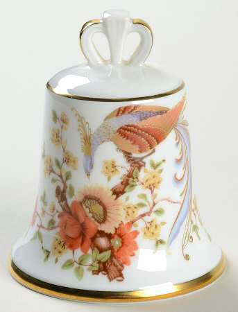 Great Porcelain Houses of The World-Bell Kaiser - No Box
