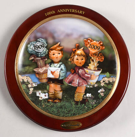 Century Collection Plates Celebrate-100th Anniversary 1909-2009 - Boxed