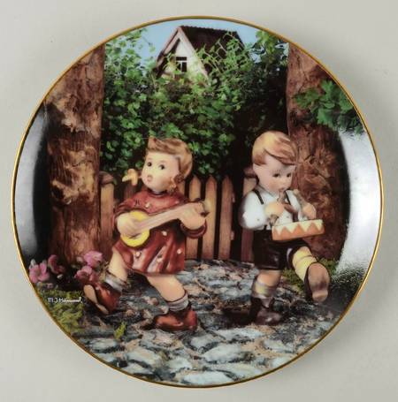 Little Companions Hummel Plates Private Parade - No Box