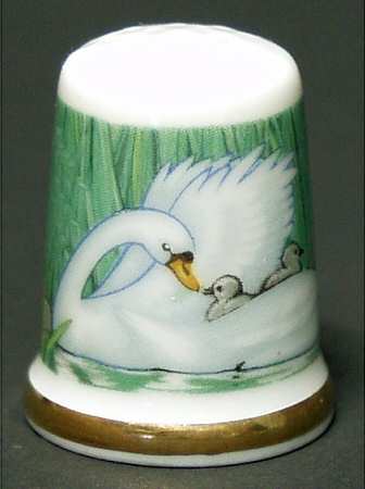 Great Porcelain Houses of the World Royal Mosha- Swan - No Box