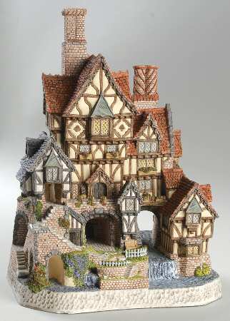 Main Collection Quindene Manor - No Box