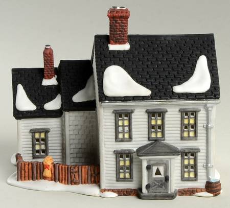 New England Village Jannes Mullet Amish Farm House - No Box