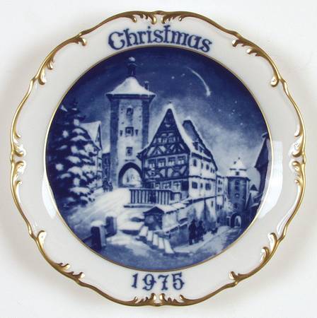 Dresden Christmas Plate Rothenburg Scene - Boxed