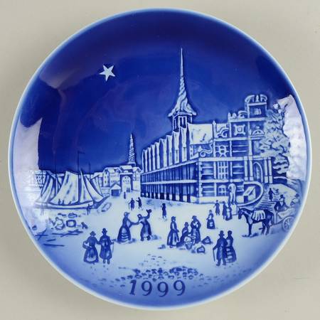 Svend Jensen Christmas Plate The Two Baronesses - Boxed