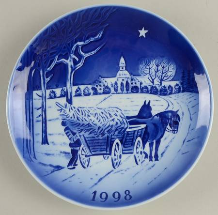 Svend Jensen Christmas Plate The Gardener And The Squire - Boxed