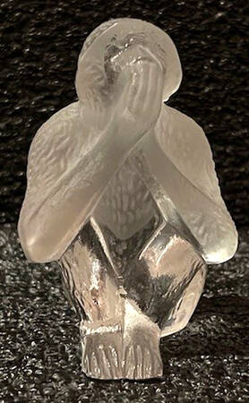 Daum Figurines Speak No Evil Monkey-Clear - No Box
