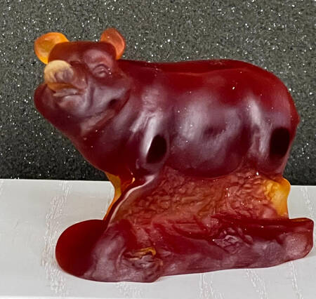 Daum Figurines Pig-Amber - Boxed