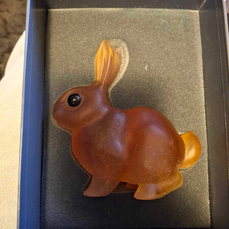 Daum Figurines Petit Lapin Rabbit Amber - No Box
