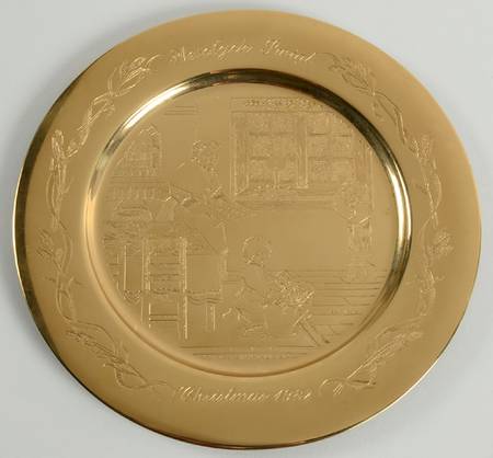 Dirilyte Christmas Plate by Dirilyte-Dirigold