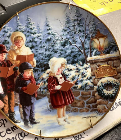 Winter Wonderland Chorus Of Carolers - No Box