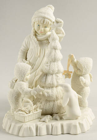 Snowbabies Friendship Club Figurine Together We Can Make The Season Brigh - No Box