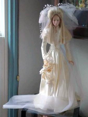 Danbury Mint Dolls Wedding Bride - Boxed