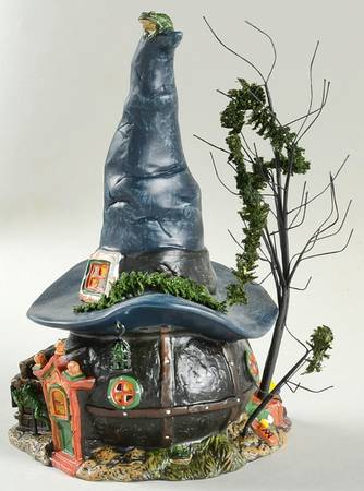 Witch Hollow-Snow Village Halloween Toads & Frogs Witchcraft Haunt - No Box