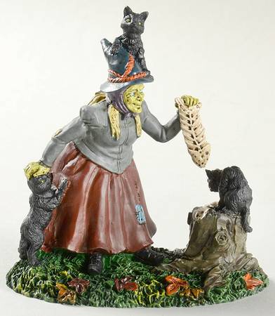 Witch Hollow-Snow Village Halloween Black Cat Snack - No Box