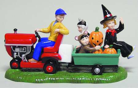 Snow Village Halloween Gathering Pumpkins - Boxed