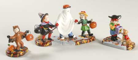 Snow Village Halloween Trick Or Treat Kids-Set Of 3 - Boxed