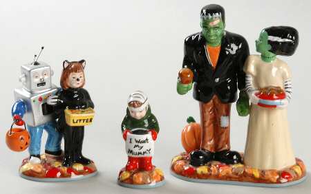 Snow Village Halloween Treats For The Kids-Set Of 3 - No Box