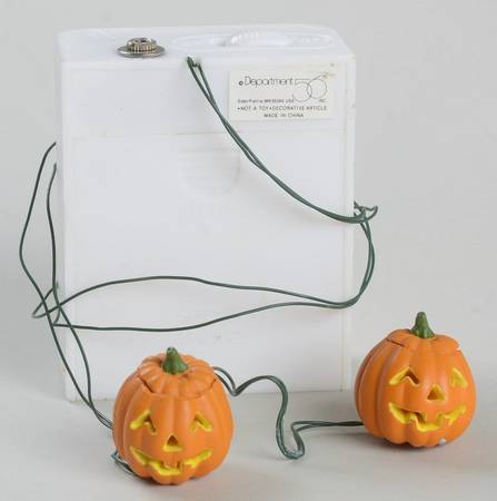 Snow Village Halloween Jack-O Lanterns - Boxed