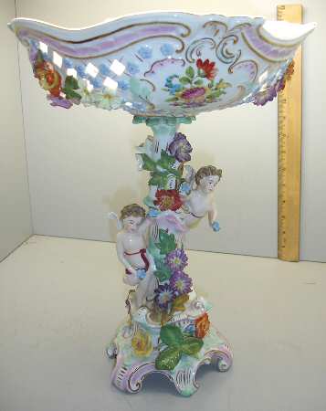 Dresden Giftware Centerpiece W/ Cherubs - No Box