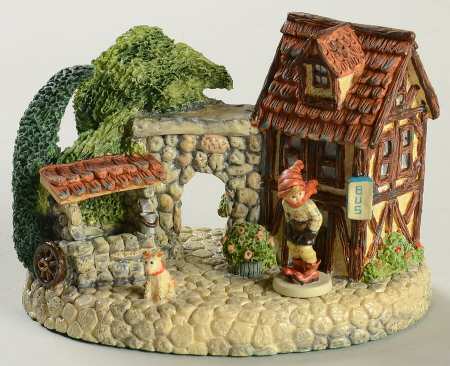 Miniature Hummelscape March Winds - No Box