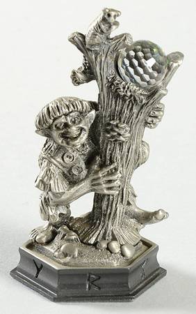 Fantasy of the Crystal Chess Set Scarfibbet The Boggart - Pawn 7-Black Chess Piece