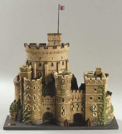 Historical Landmark Series Windsor Castle - With Box