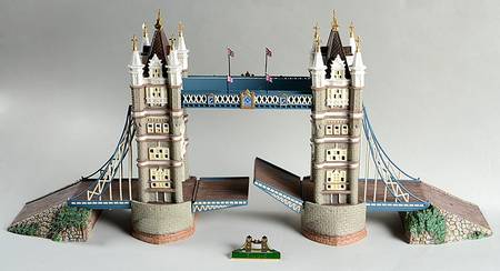 Historical Landmark Series Tower Bridge Of London-20th Annniversary - Boxed