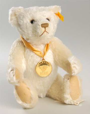 Steiff Bears of the Year Milennium - No Box