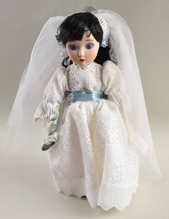 Brides of America Mary-A Bride Of The 1950's - Boxed