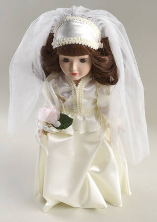 Brides of America Dorothy-A Bride Of The 1940's - Boxed