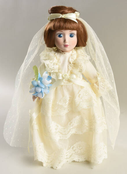 Brides of America Annie-A Bride Of The Gay Nineties - No Box