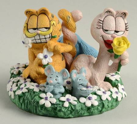Garfield America's Favorite Cat Love In Bloom - No Box