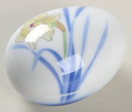 Great Porcelain Houses Egg Box Fukagawa - No Box