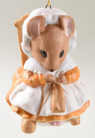 Beatrix Potter Christmas Ornament Collection Old Woman Who Lived In A Shoe Knitting - No Box