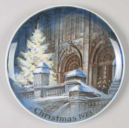Christmas Plate Portal Of Nymphenburg Castle - No Box by Eschenbach