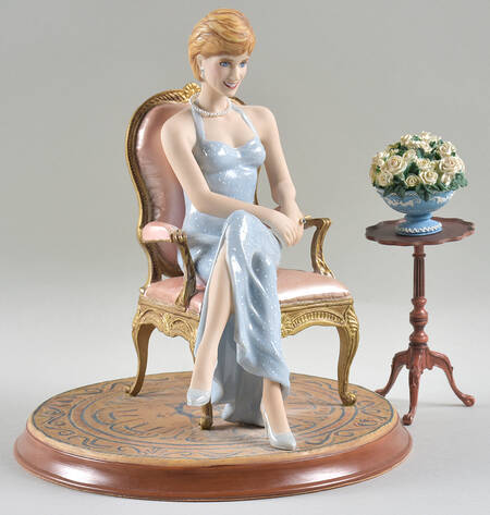 Franklin Mint Figurines Forever Diana - Boxed