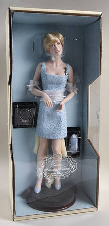Diana Princess of Wales Porcelain Dolls Swan Lake-Millennium 2000 - No Box