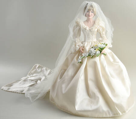 Diana Princess of Wales Porcelain Dolls Portrait Of A Bridal Princess - Boxed